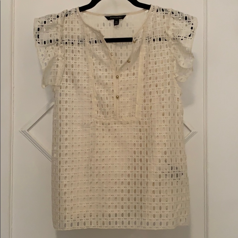 Banana Republic Ruffles Sleeve Blouse